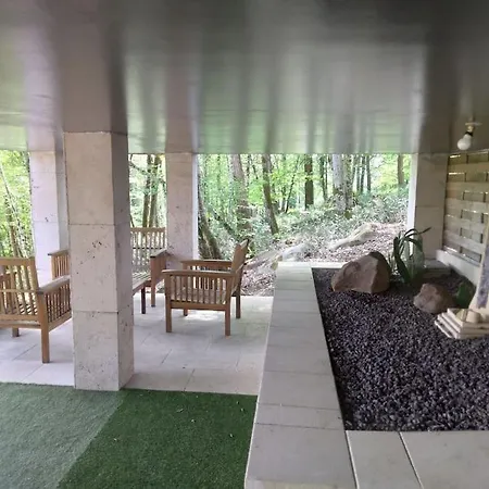 Maison Sur Pilotis En Perigord
