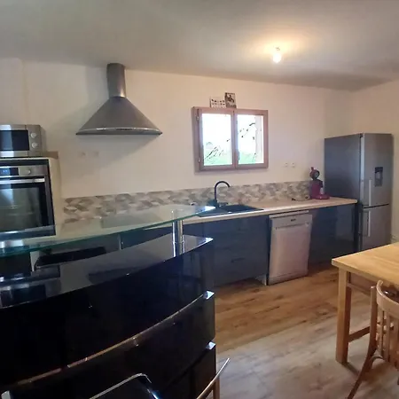 Holiday home Sur Pilotis En Perigord *